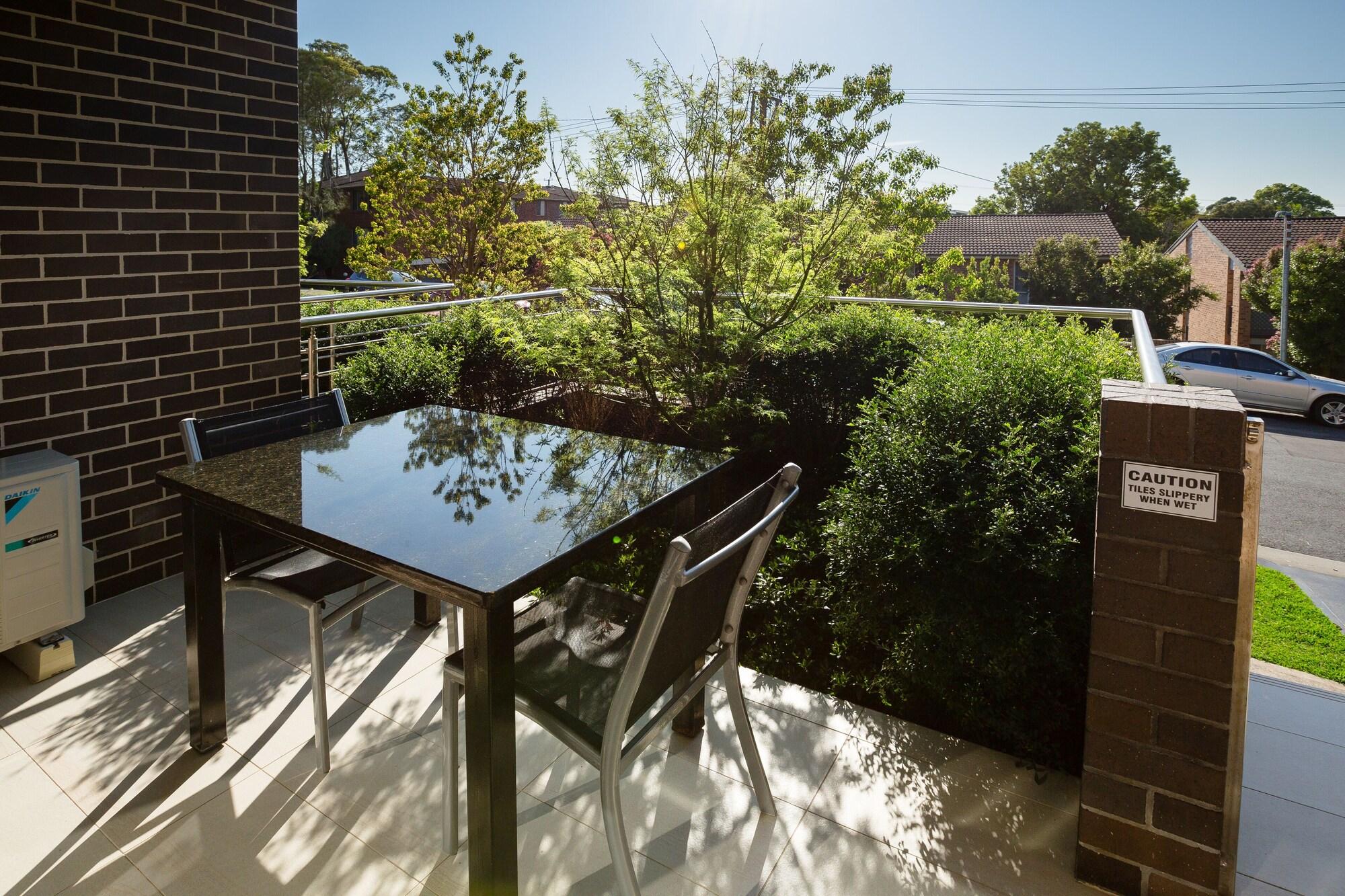 Charlestown Executive Apartments Нюкасъл Екстериор снимка